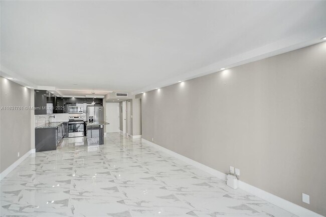Building Photo - 2301 S Ocean Dr