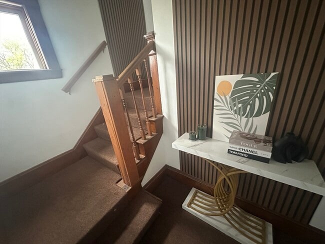 Building Photo - 25 R Auburn St