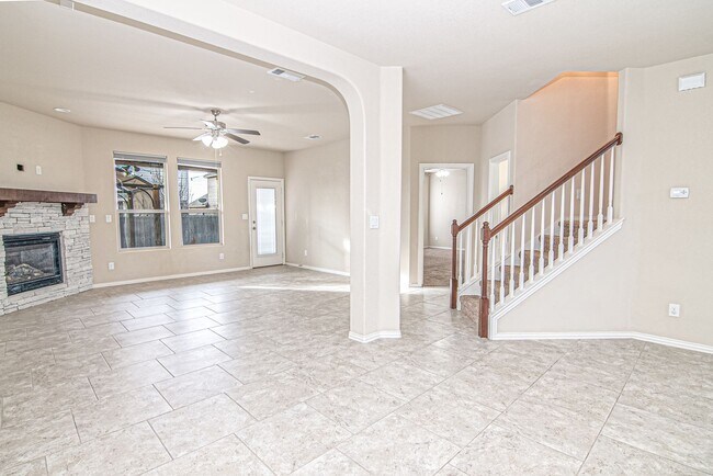 Building Photo - 6715 Hall of Fame Blvd