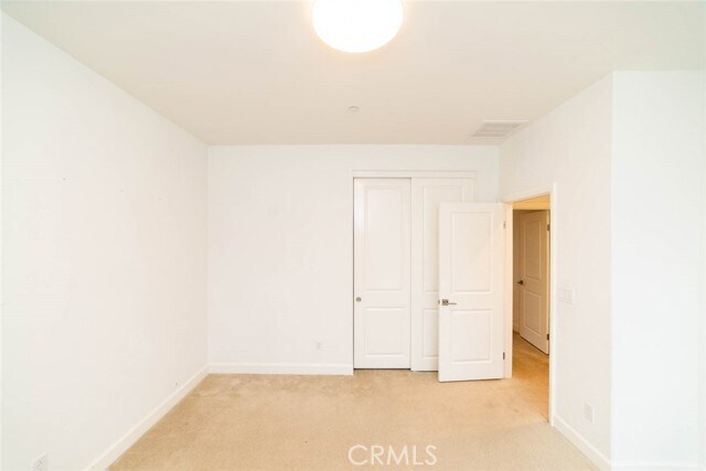 Building Photo - 52 Henson