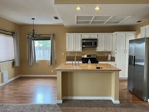 Building Photo - 97 Ainsworth Way