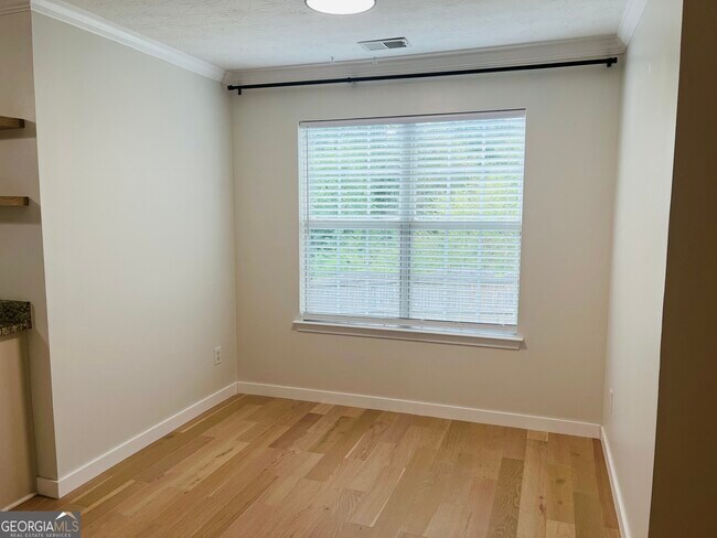 Building Photo - 5 Stony Oak Dr