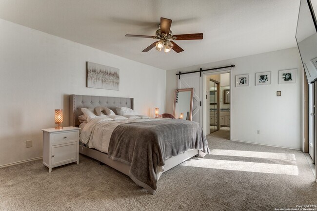 Building Photo - 1107 River Vista W