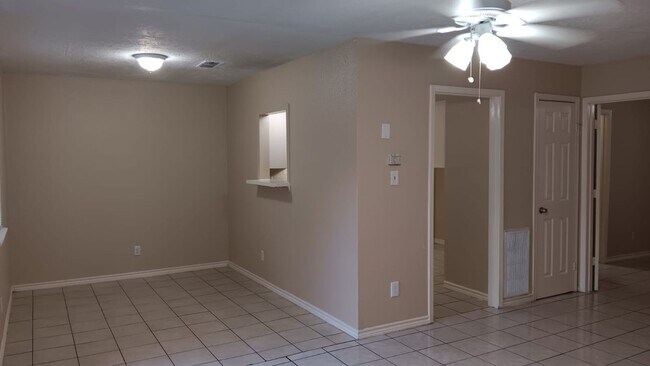 Building Photo - 6630 W Fuqua St