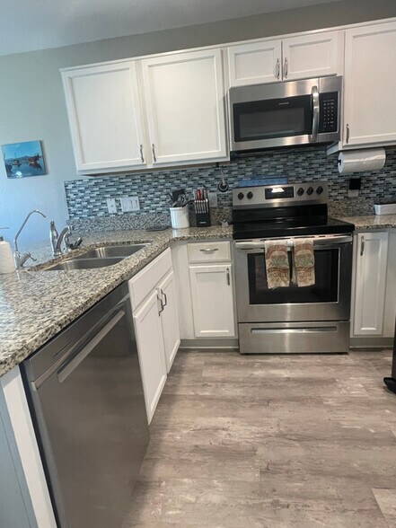 Primary Photo - 6032 E Desert Spoon Ln