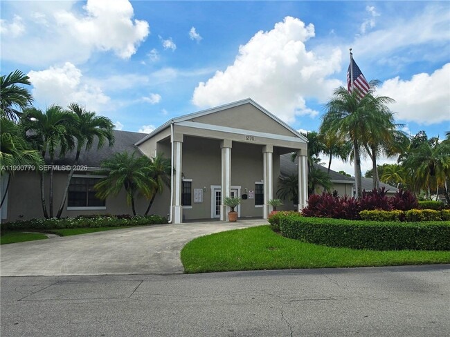 Building Photo - 1150 N Liberty Ave