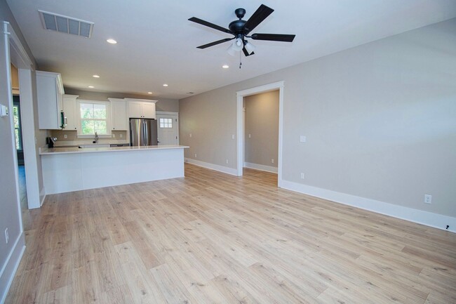 Building Photo - "Welcome to Olympia – Brand New Units + $4...