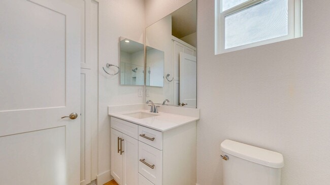 Building Photo - 2782 Sassy St