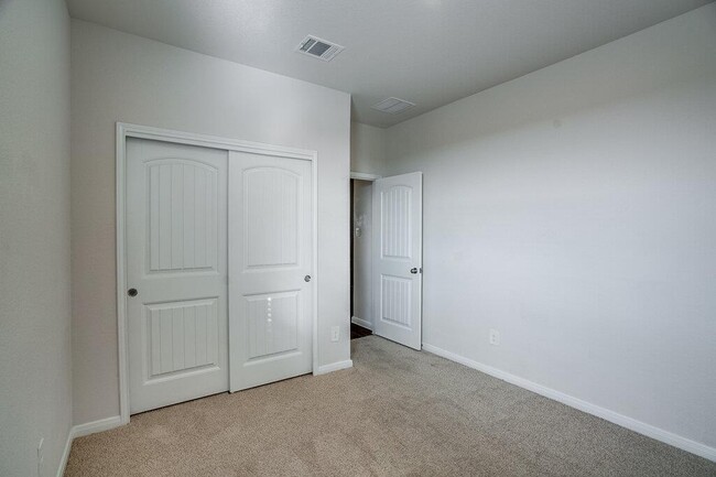 Building Photo - 152 Docile Lp