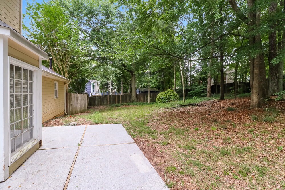 Building Photo - 2885 Summit View Ct