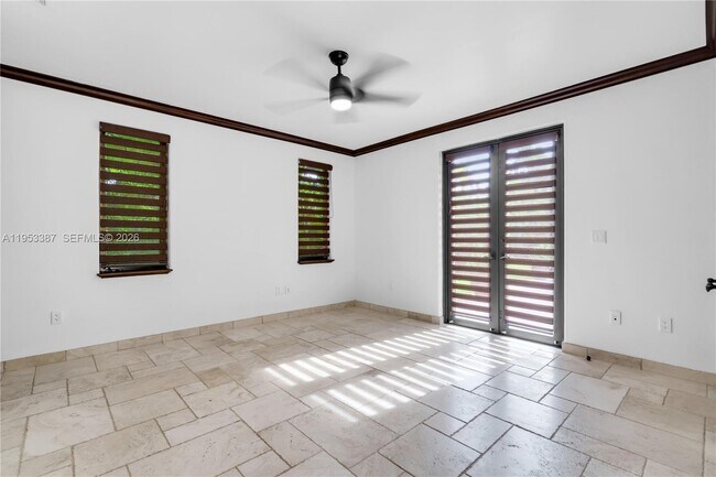 Building Photo - 9801 SW 60th Ct