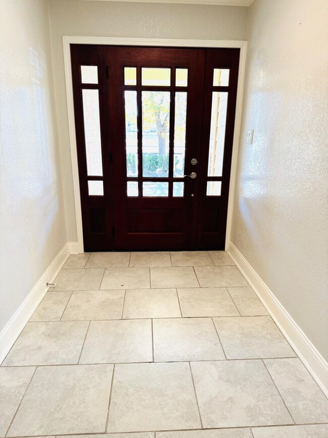 Building Photo - 5714 N Braeswood Blvd