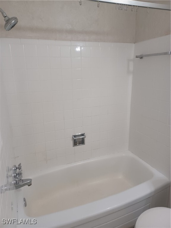 Building Photo - 5132 Calusa Ct