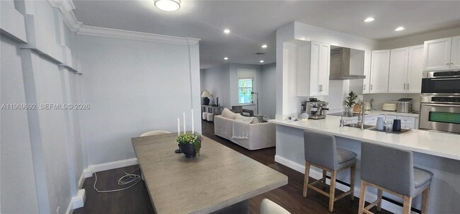 Building Photo - 833 Vista Meadows Dr