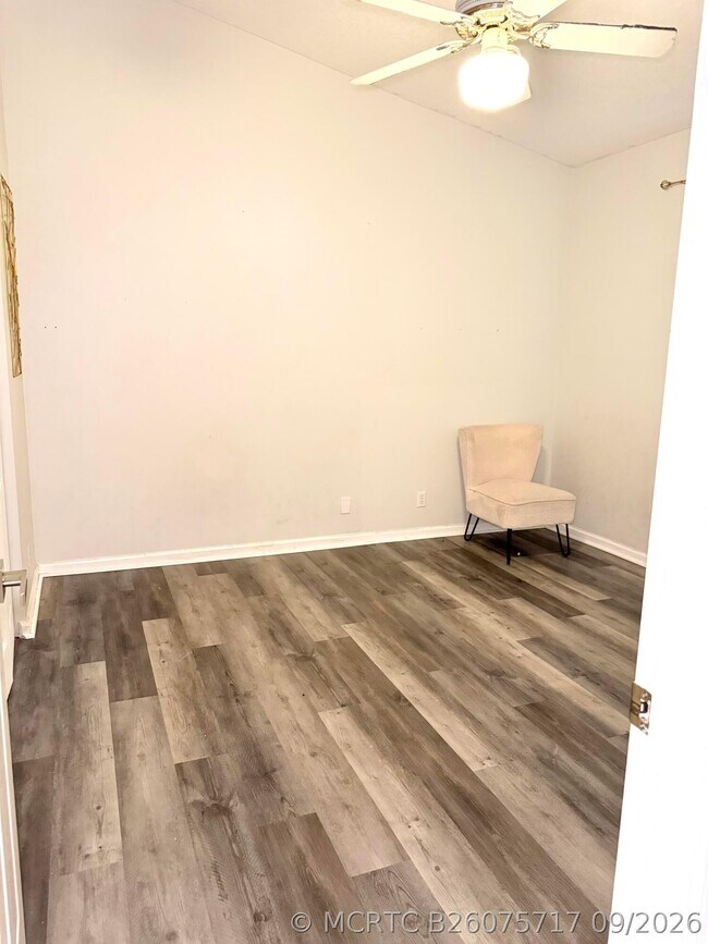 Building Photo - 12390 Boneventure Dr