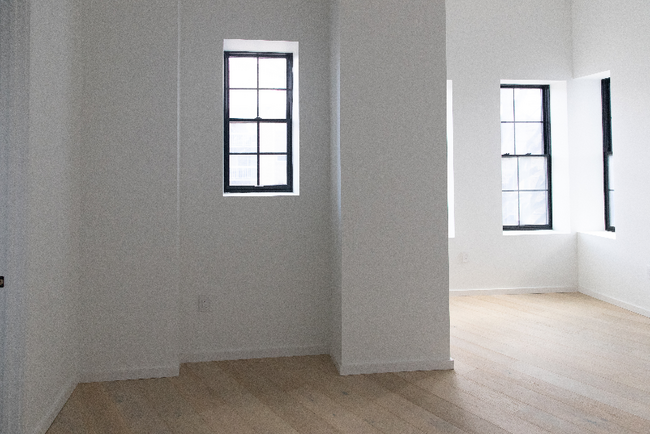 Building Photo - 1451 Maryland Ave NE