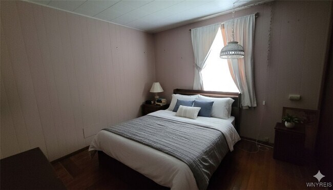 Building Photo - 2 Balzac Ct