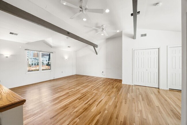 Building Photo - 312 Washington St