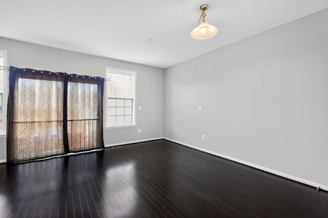 Building Photo - 8601 Sweet Rose Ct