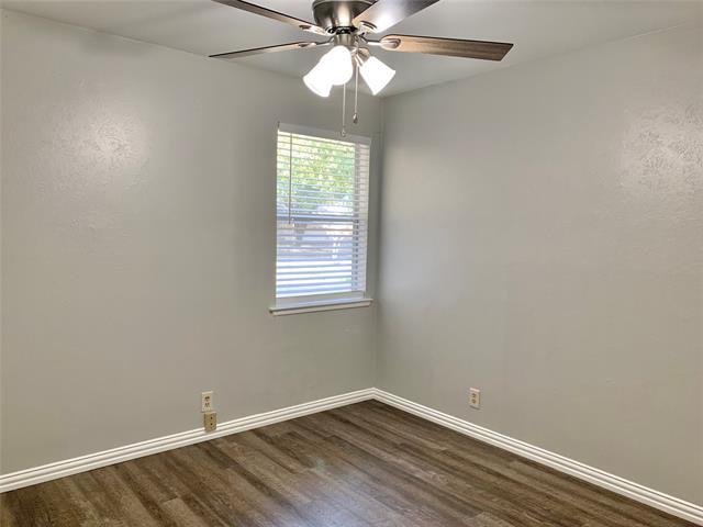 Building Photo - 909 Memorial Dr