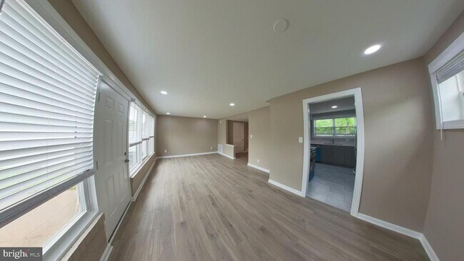 Building Photo - 2050 Nike Dr