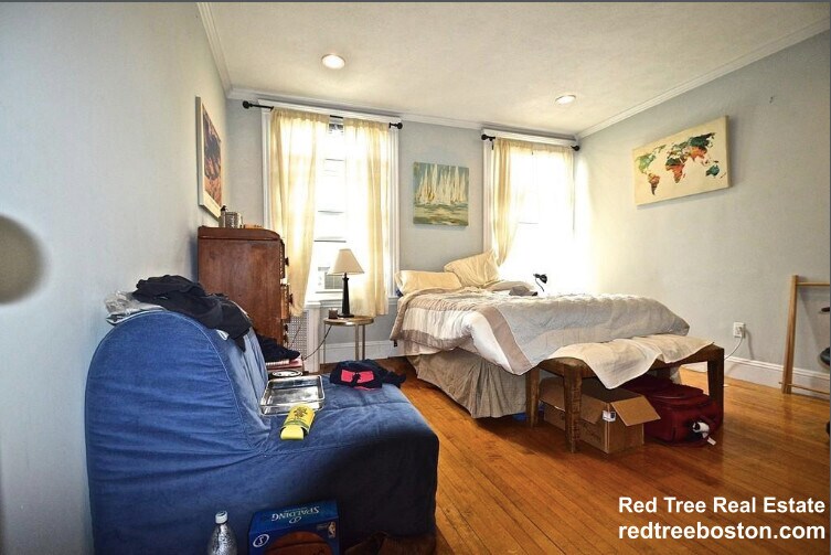 Building Photo - 1793 Beacon St