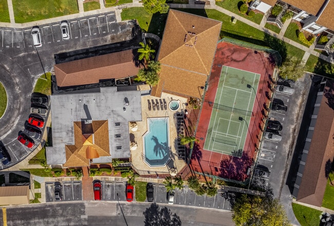 Aerial Photo - The Club At Feathersound