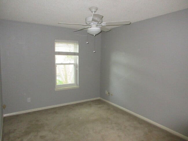 Building Photo - 14551 Misty Meadow Ln