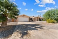 Building Photo - 1099 Pueblo Dr