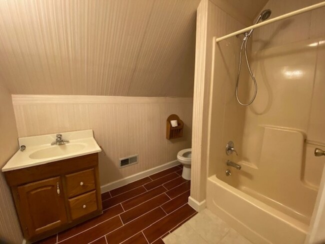 Building Photo - Creekside Cape Cod