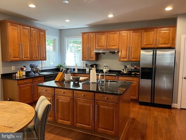 Building Photo - 9161 Moonstone Dr