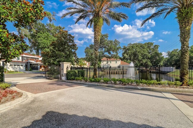 Building Photo - Townhome  in The Enclave at Summer Beach