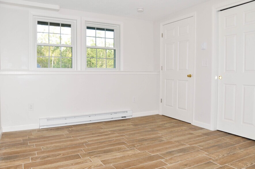 Building Photo - 152 Main St