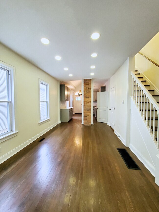 Dining Room - 142 E Maynard Ave