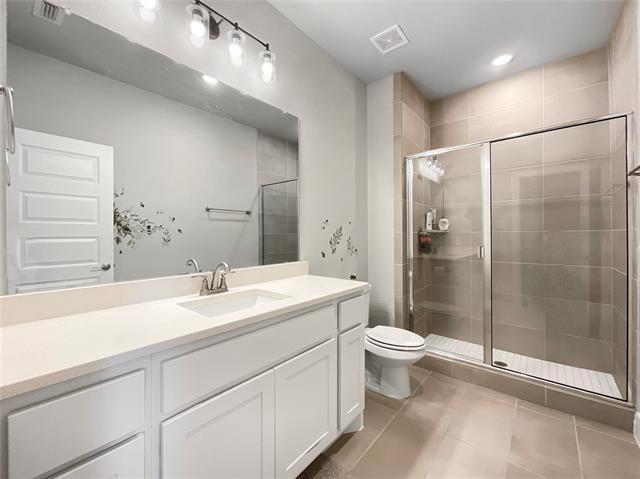 Building Photo - 5910 Enclave Dr