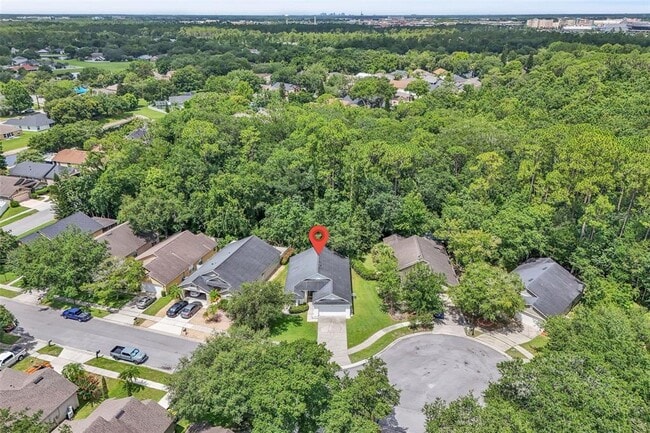 Building Photo - 4454 King Edward Dr