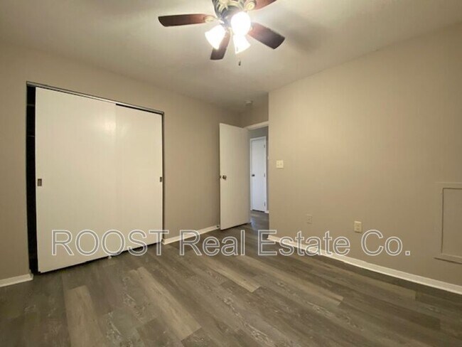 Building Photo - 3323 Upper Valley Pike