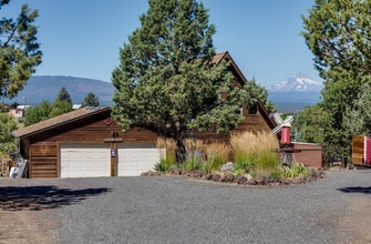 Building Photo - 2br Cabin with Mountain Views on Lush Acre...