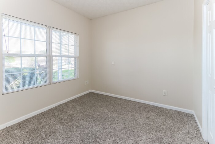Building Photo - 304 Draba Ln