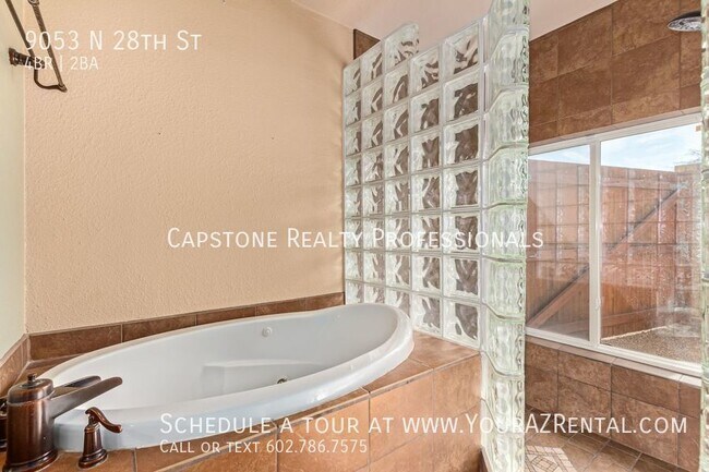 Building Photo - 9053 N 28th St