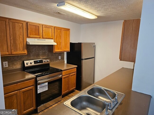 Building Photo - 5821 Strathmoor Manor Cir