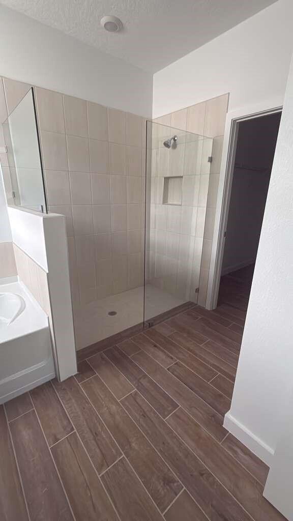 Building Photo - 8780 SW Kanner Hwy