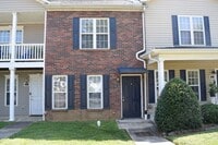 Building Photo - 1613 Oak Leaf Dr NW