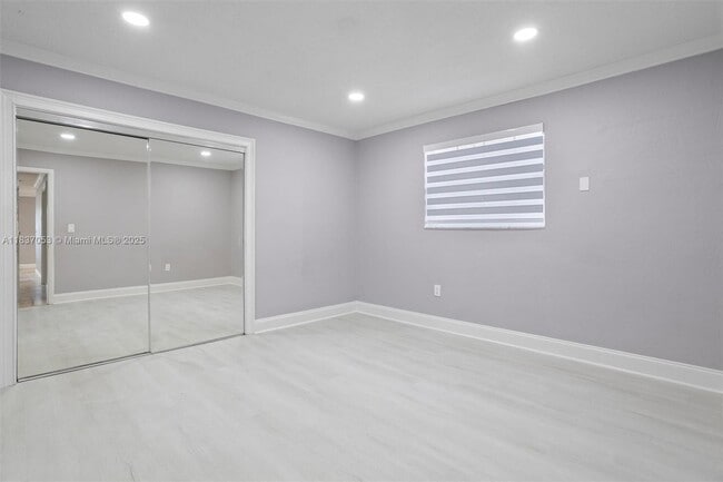 Building Photo - 3240 SW 69th Ave