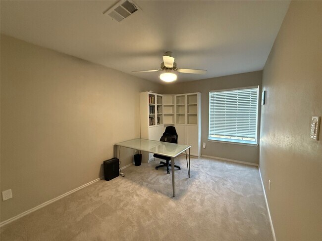 Building Photo - 4807 Eagle Trail Dr