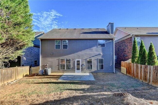 Building Photo - 522 Suwanee Oaks Dr NE