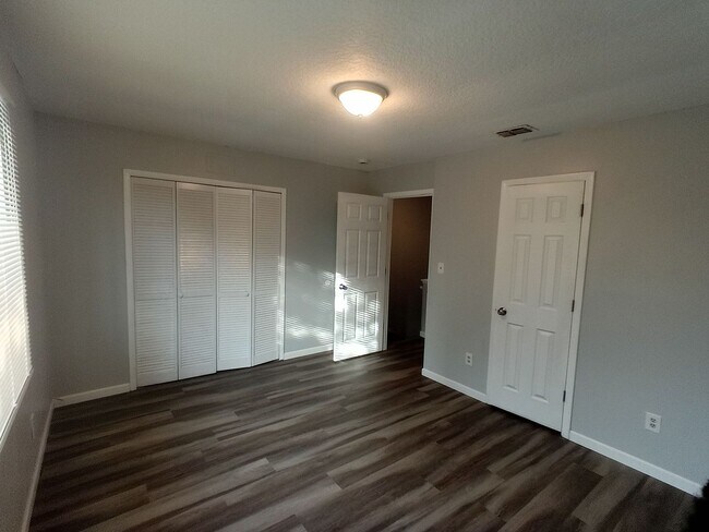 Building Photo - Pepperdine Place