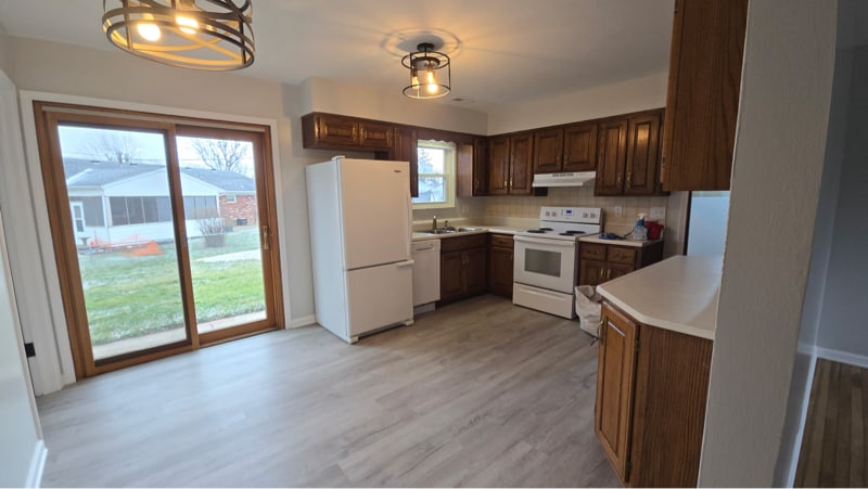 Building Photo - 432 Hickory Ln