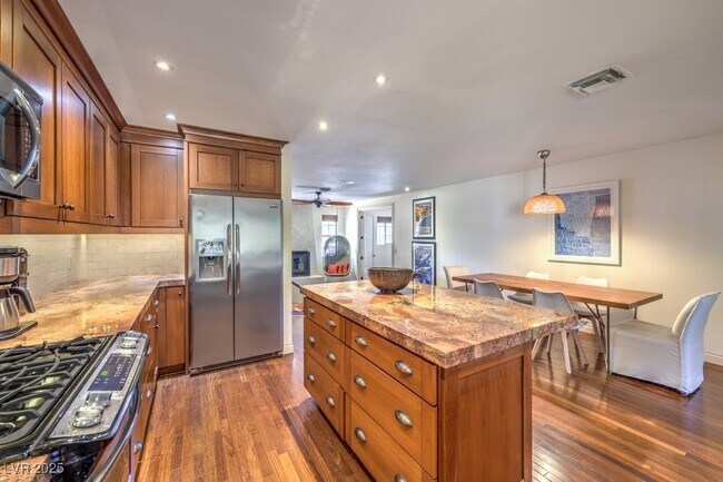 Building Photo - 3931 Maranatha Cir