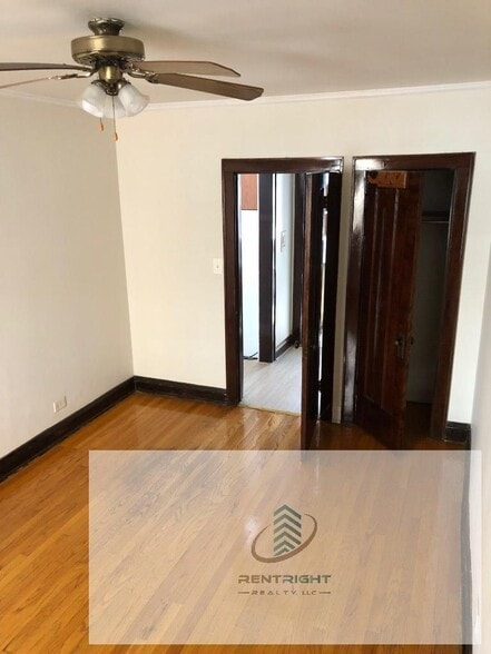 Building Photo - 4645 N Elston Ave